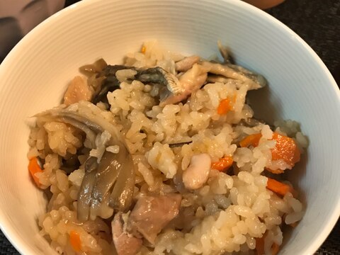 白だしで簡単!炊き込みご飯